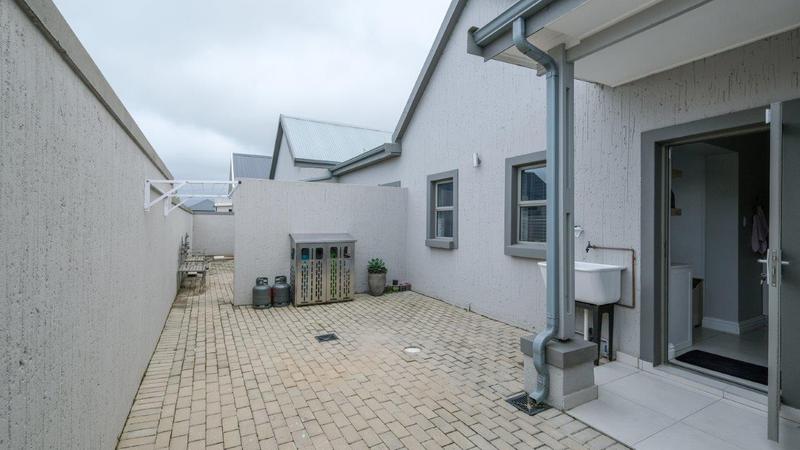 4 Bedroom Property for Sale in Blue Mountain Village Western Cape